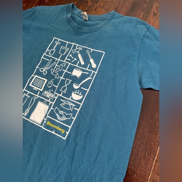 Bloomberg Employee Volunteers T Shirt - Picture 2 of 6